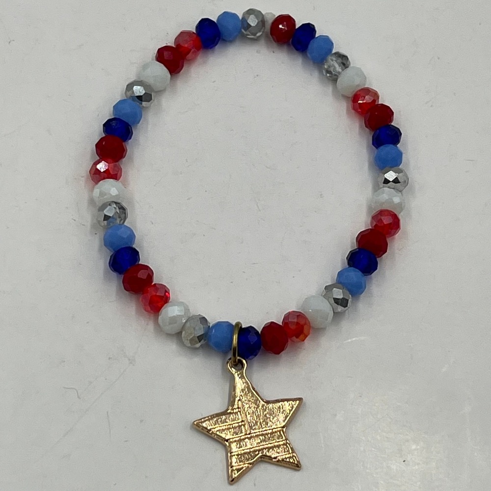 Vintage Patriotic Red White Blue Beaded Bracelet American Flag Star Charm USA - Picture 6 of 7